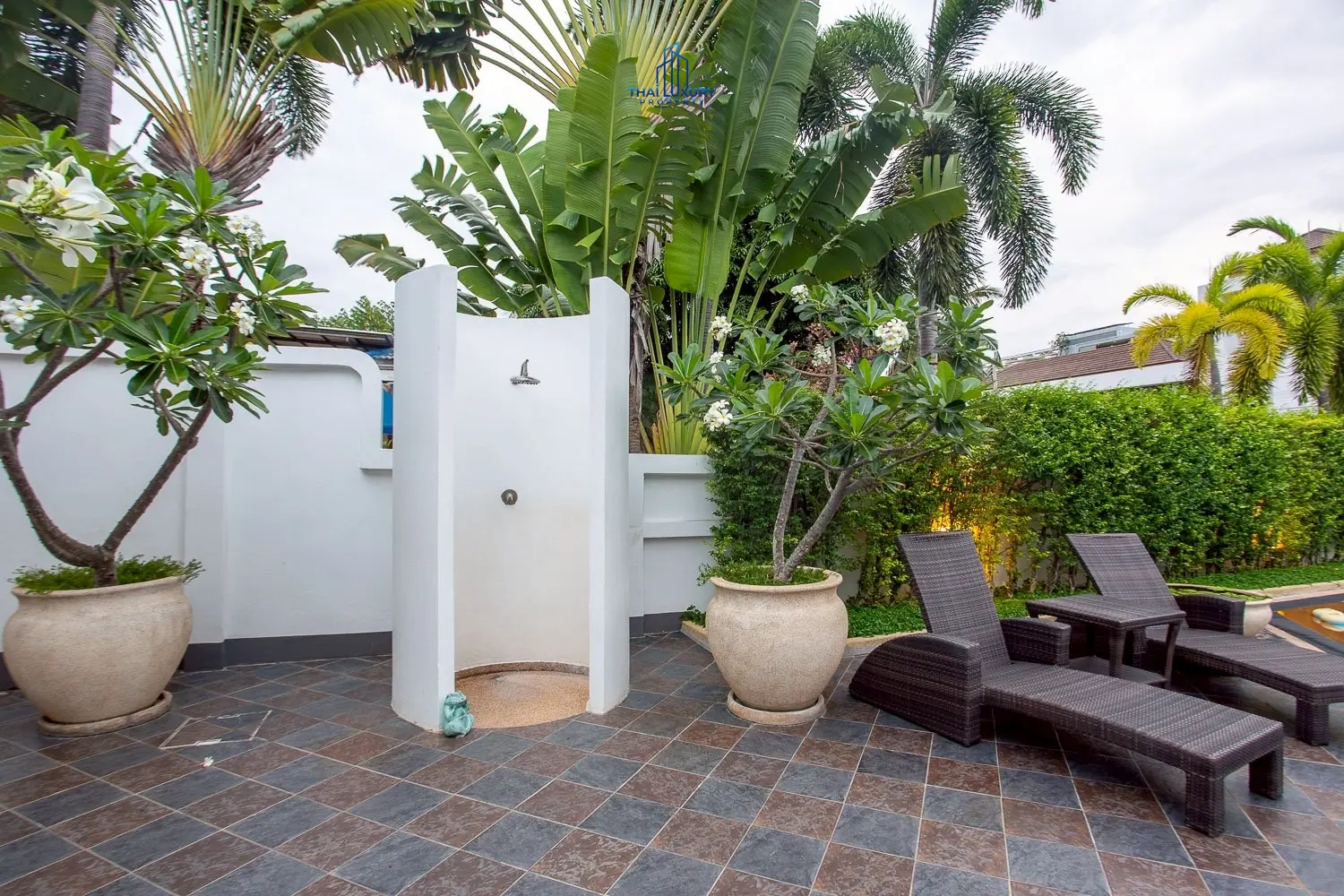 Luxury 2-Storey Pool Villa for Sale in Hua Hin City Center – Just 300 m from the Beach