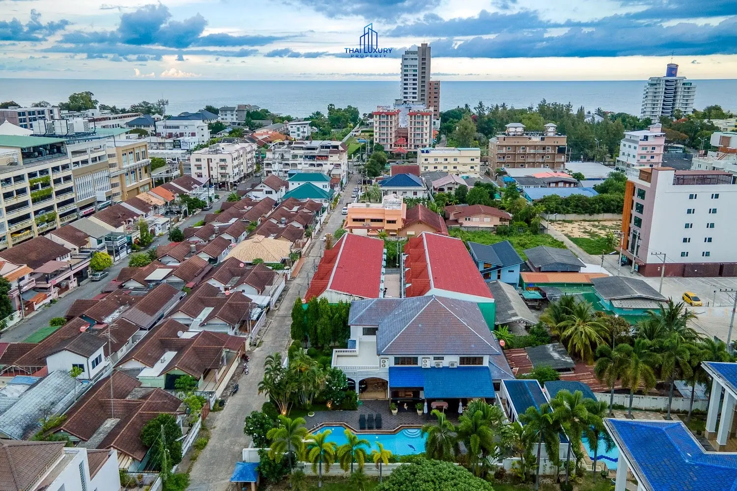 Luxury 2-Storey Pool Villa for Sale in Hua Hin City Center – Just 300 m from the Beach