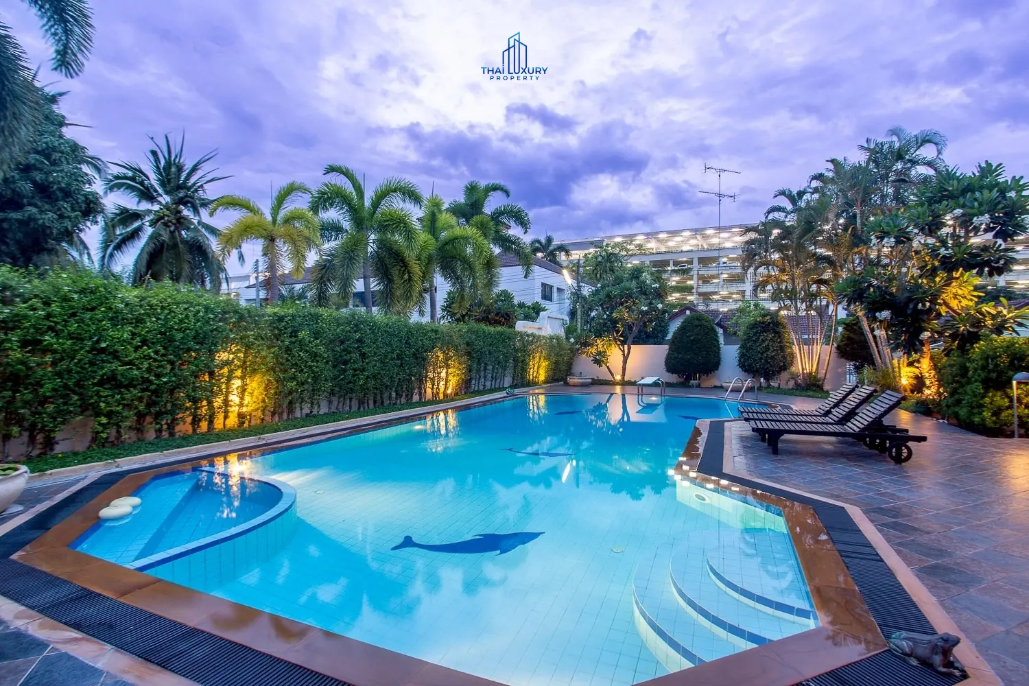 Luxury 2-Storey Pool Villa for Sale in Hua Hin City Center – Just 300 m from the Beach