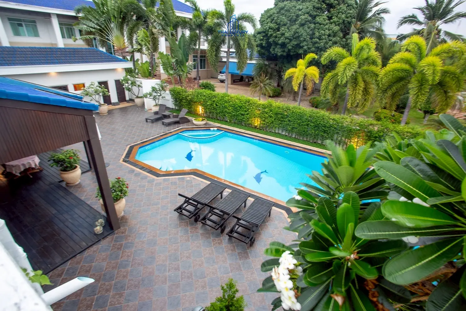 Luxury 2-Storey Pool Villa for Sale in Hua Hin City Center – Just 300 m from the Beach