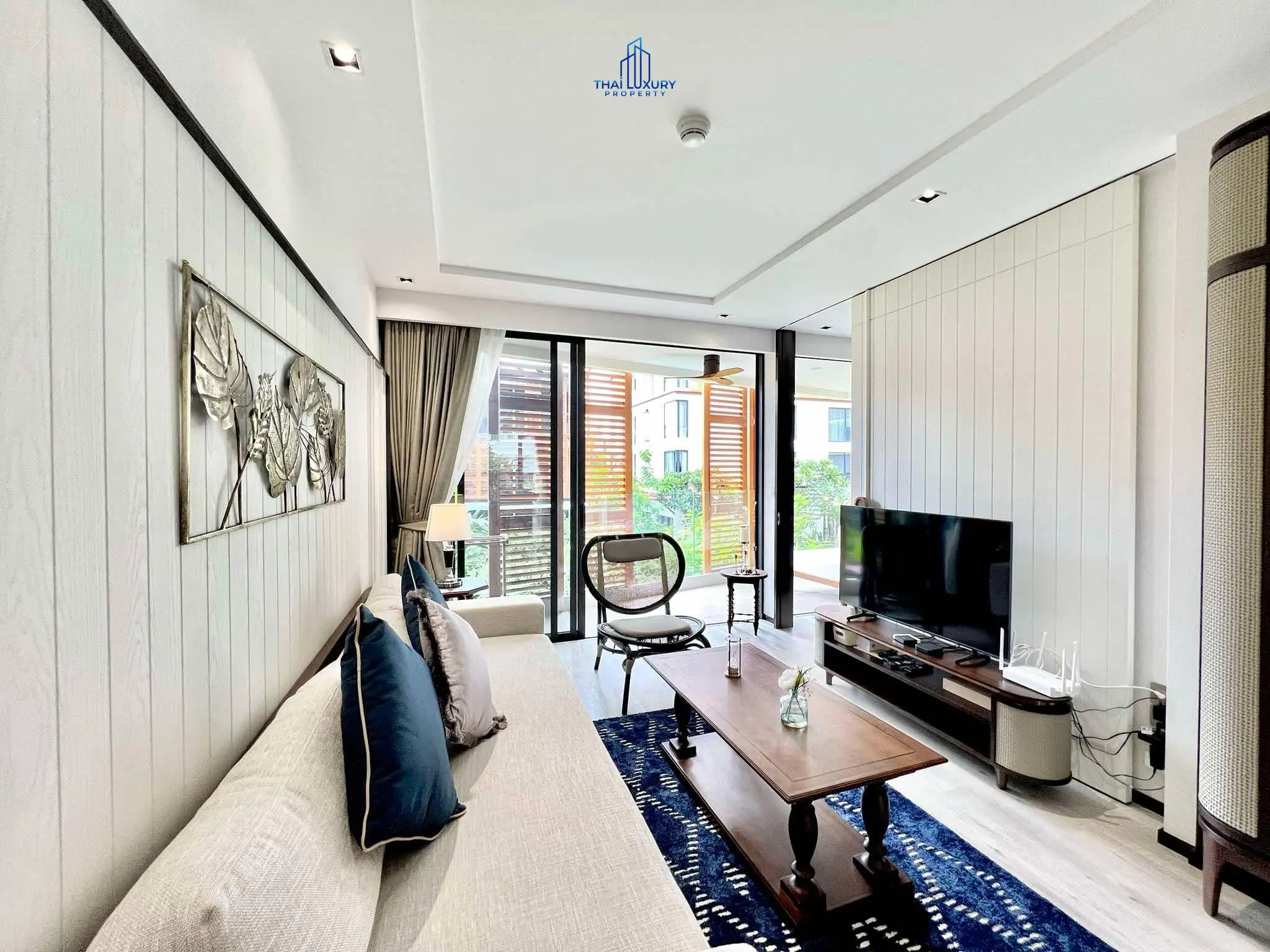 Luxury Condominium Pool View At InterContinental Residences Hua Hin For Sale