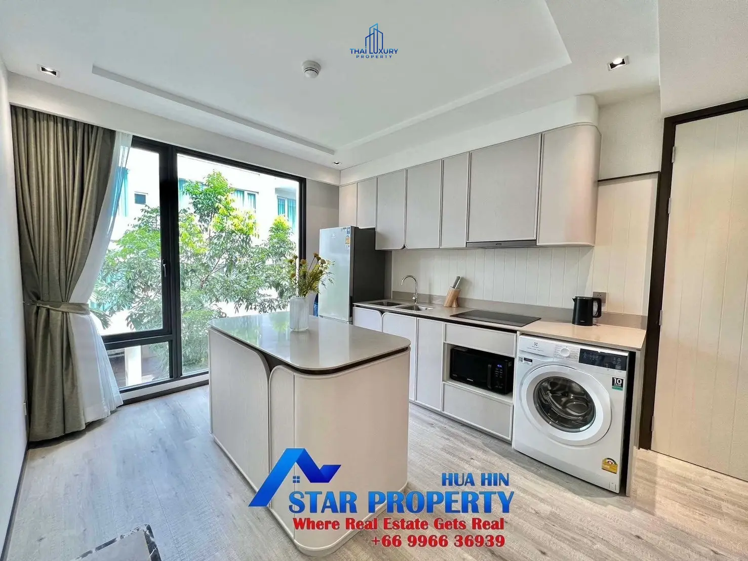 Luxury Condominium Pool View At InterContinental Residences Hua Hin For Sale