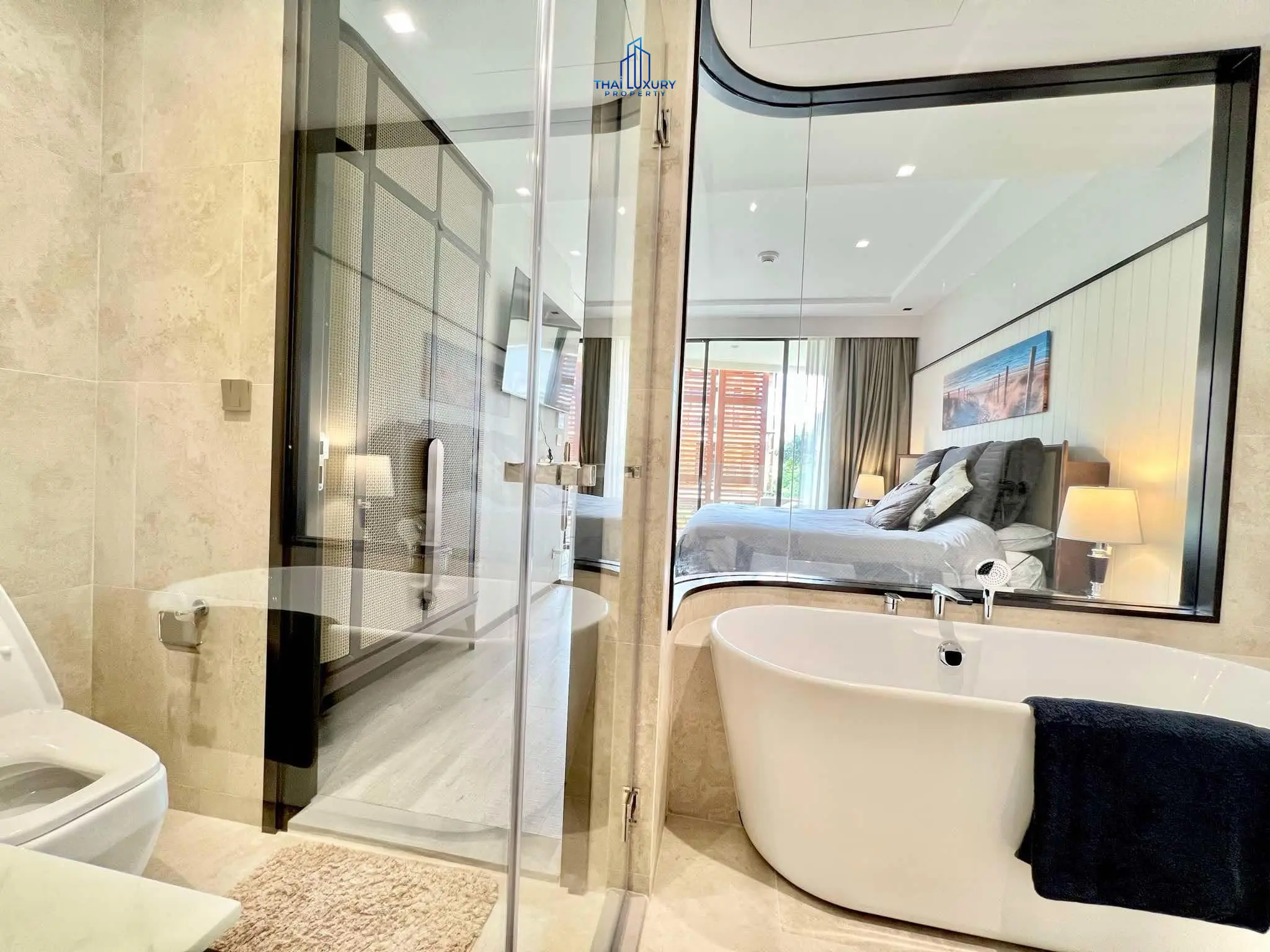 Luxury Condominium Pool View At InterContinental Residences Hua Hin For Sale