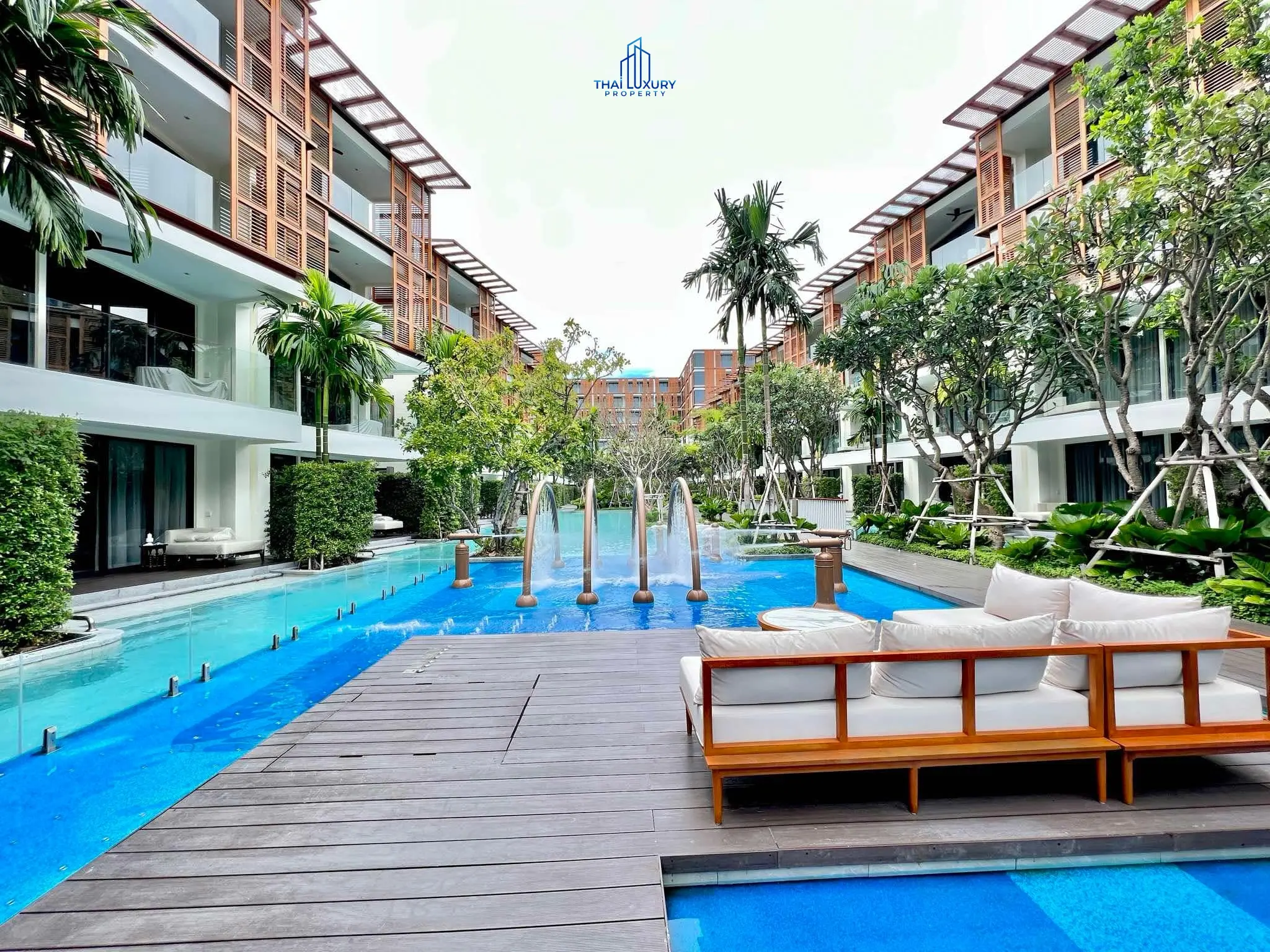 Luxury Condominium Pool View At InterContinental Residences Hua Hin For Sale