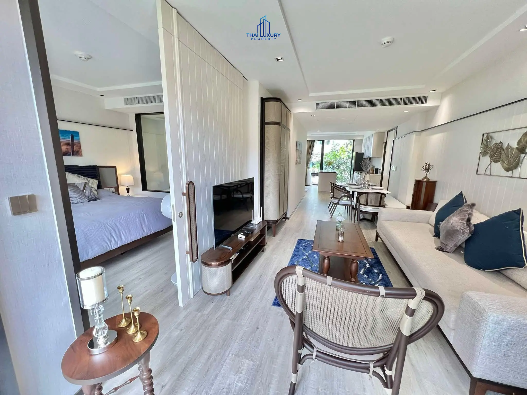 Luxury Condominium Pool View At InterContinental Residences Hua Hin For Sale