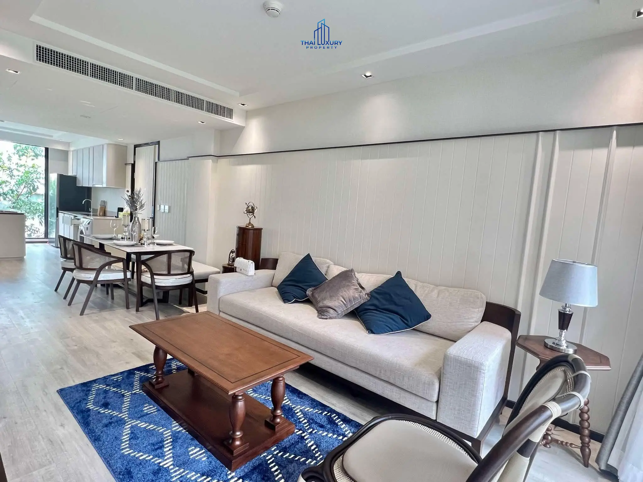 Luxury Condominium Pool View At InterContinental Residences Hua Hin For Sale