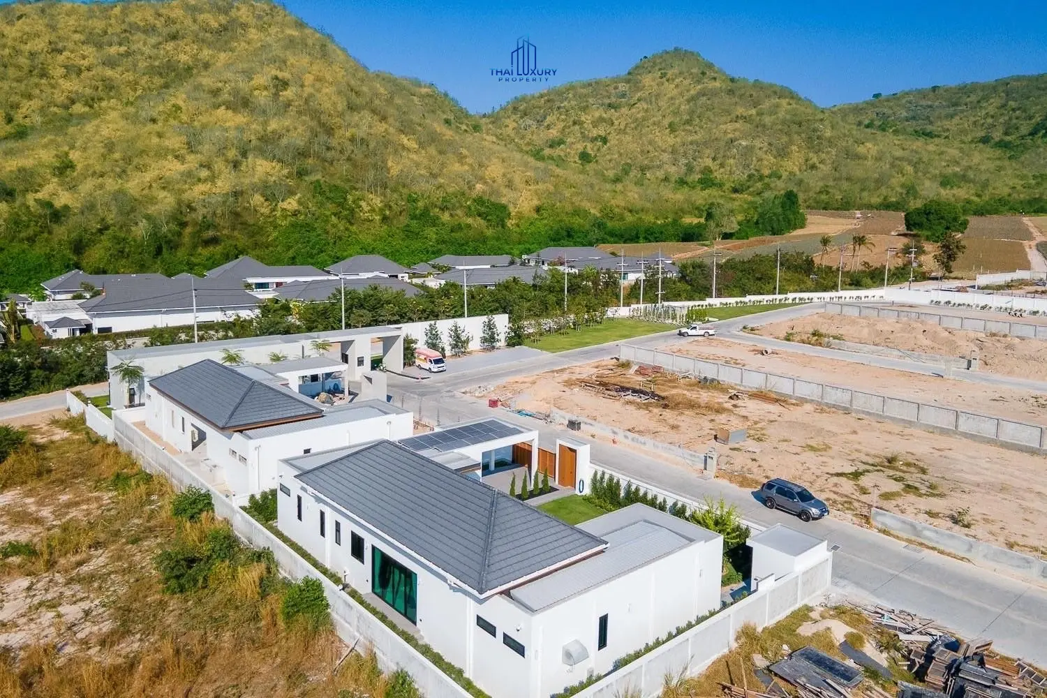 Luxurious Villa Mountain View Hua Hin At Hillside Hamlet For Sale