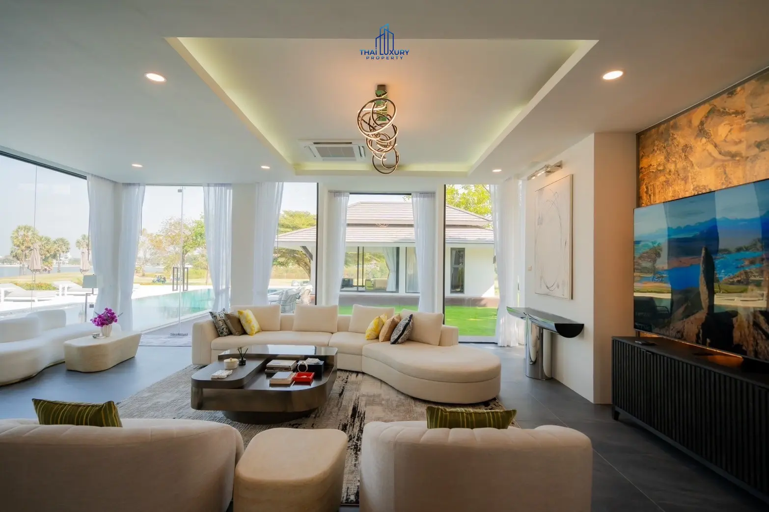 Luxury Modern Pool Villa Cha-Am Hua Hin At Palm Hills Golf Course For Sale