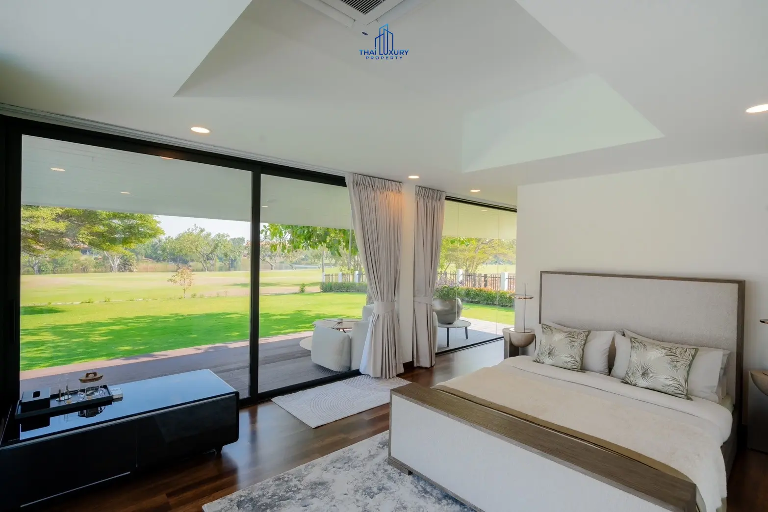 Luxury Modern Pool Villa Cha-Am Hua Hin At Palm Hills Golf Course For Sale