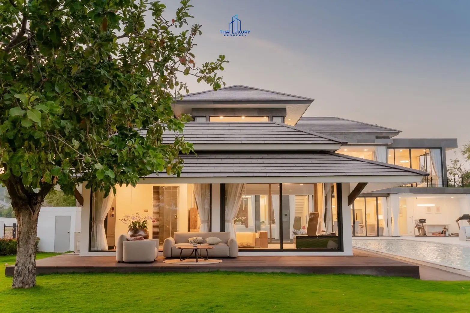 Luxury Modern Pool Villa Cha-Am Hua Hin At Palm Hills Golf Course For Sale