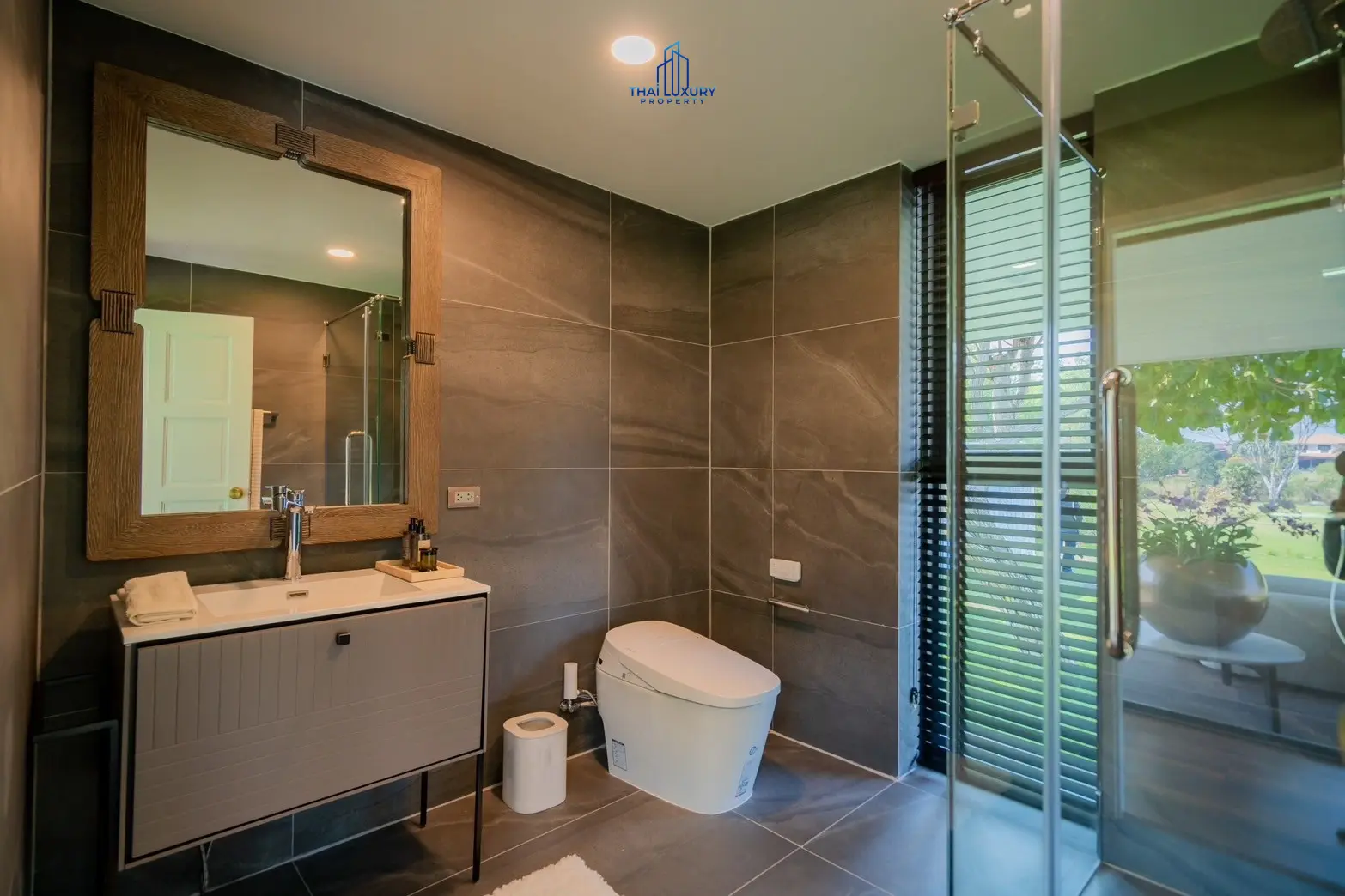 Luxury Modern Pool Villa Cha-Am Hua Hin At Palm Hills Golf Course For Sale