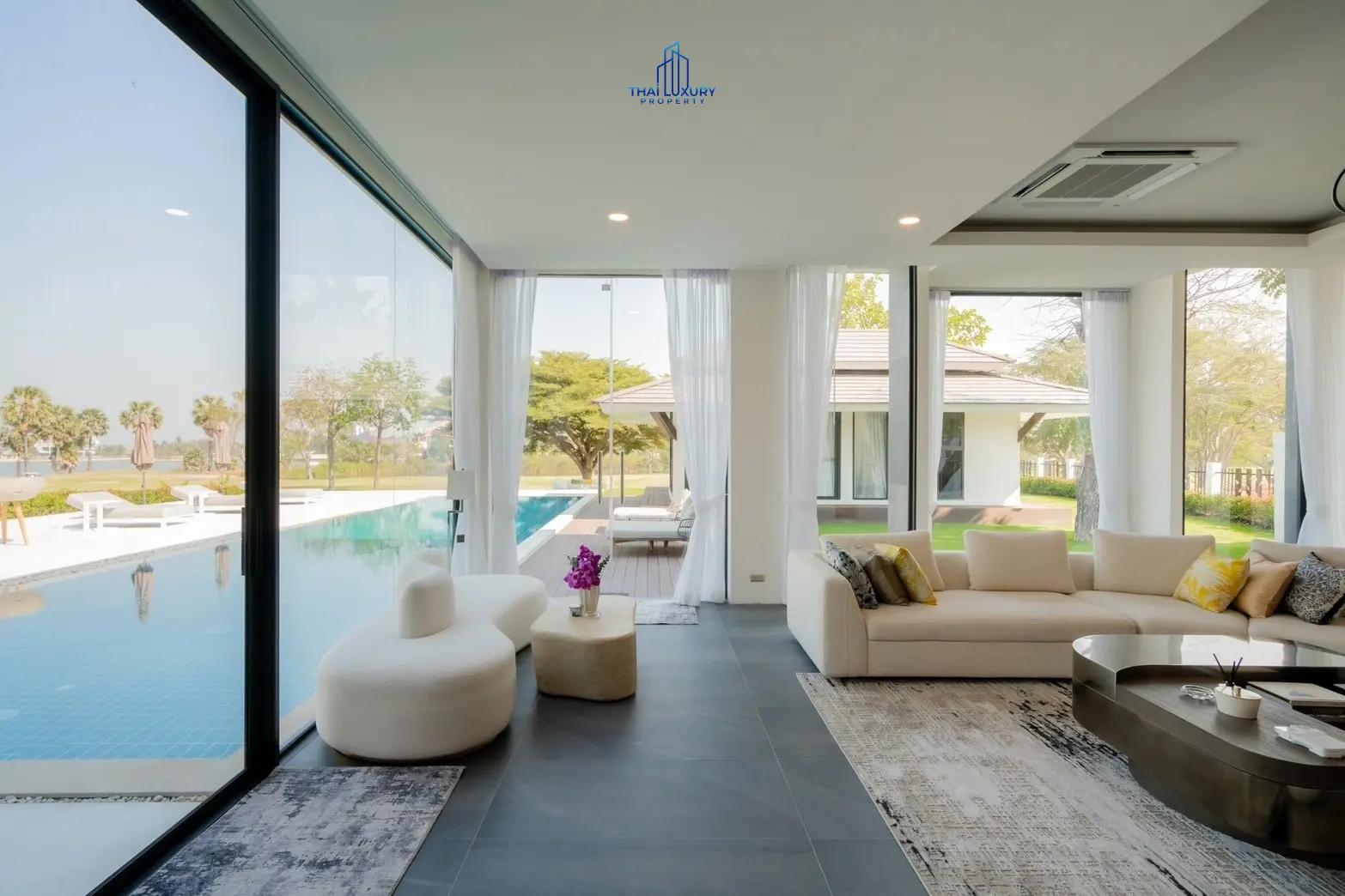 Luxury Modern Pool Villa Cha-Am Hua Hin At Palm Hills Golf Course For Sale
