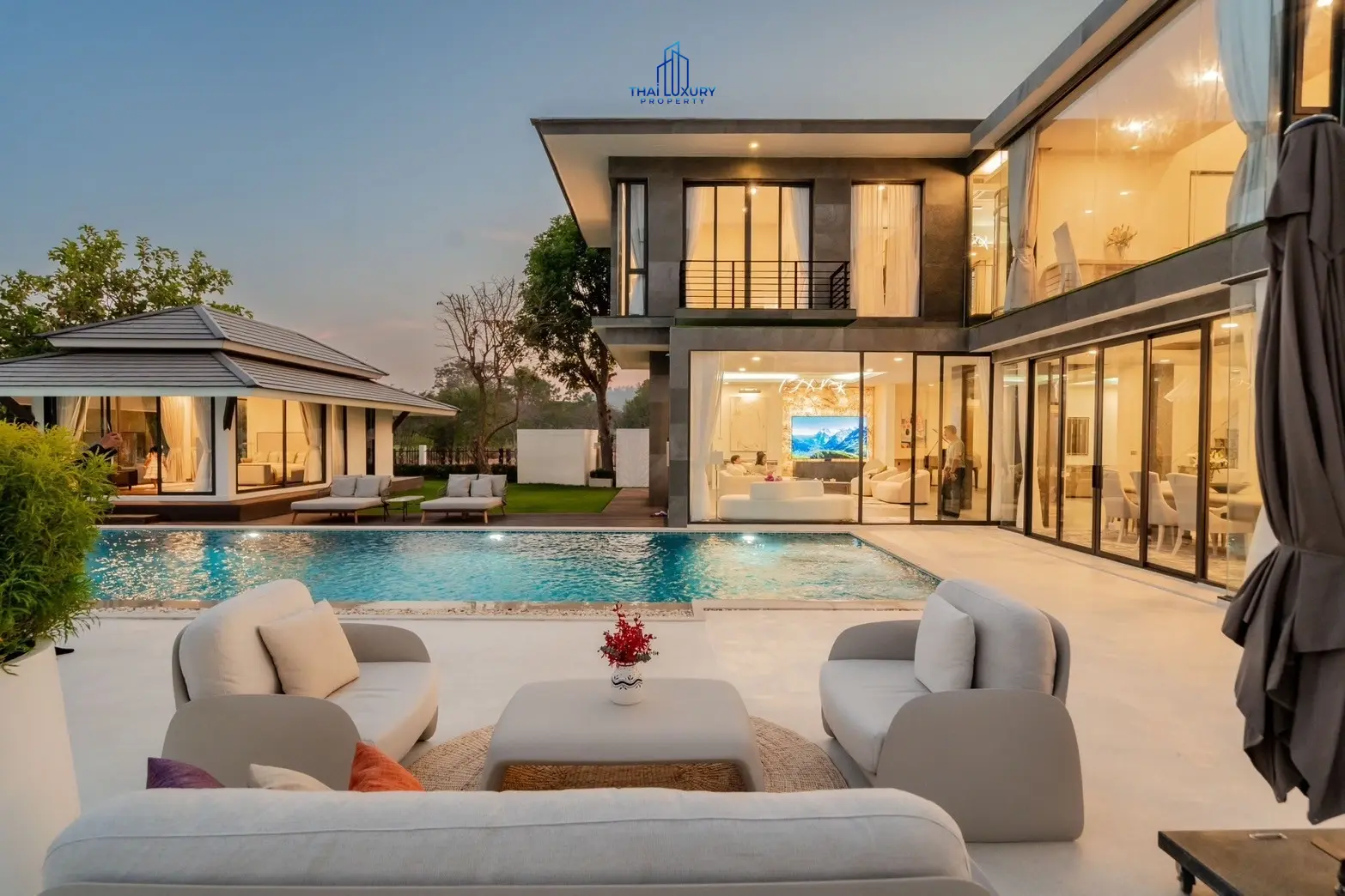 Luxury Modern Pool Villa Cha-Am Hua Hin At Palm Hills Golf Course For Sale