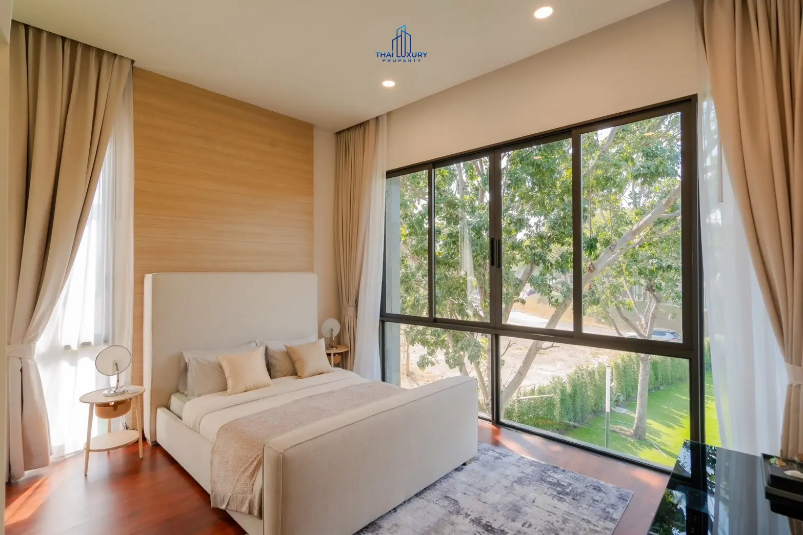 Luxury Modern Pool Villa Cha-Am Hua Hin At Palm Hills Golf Course For Sale