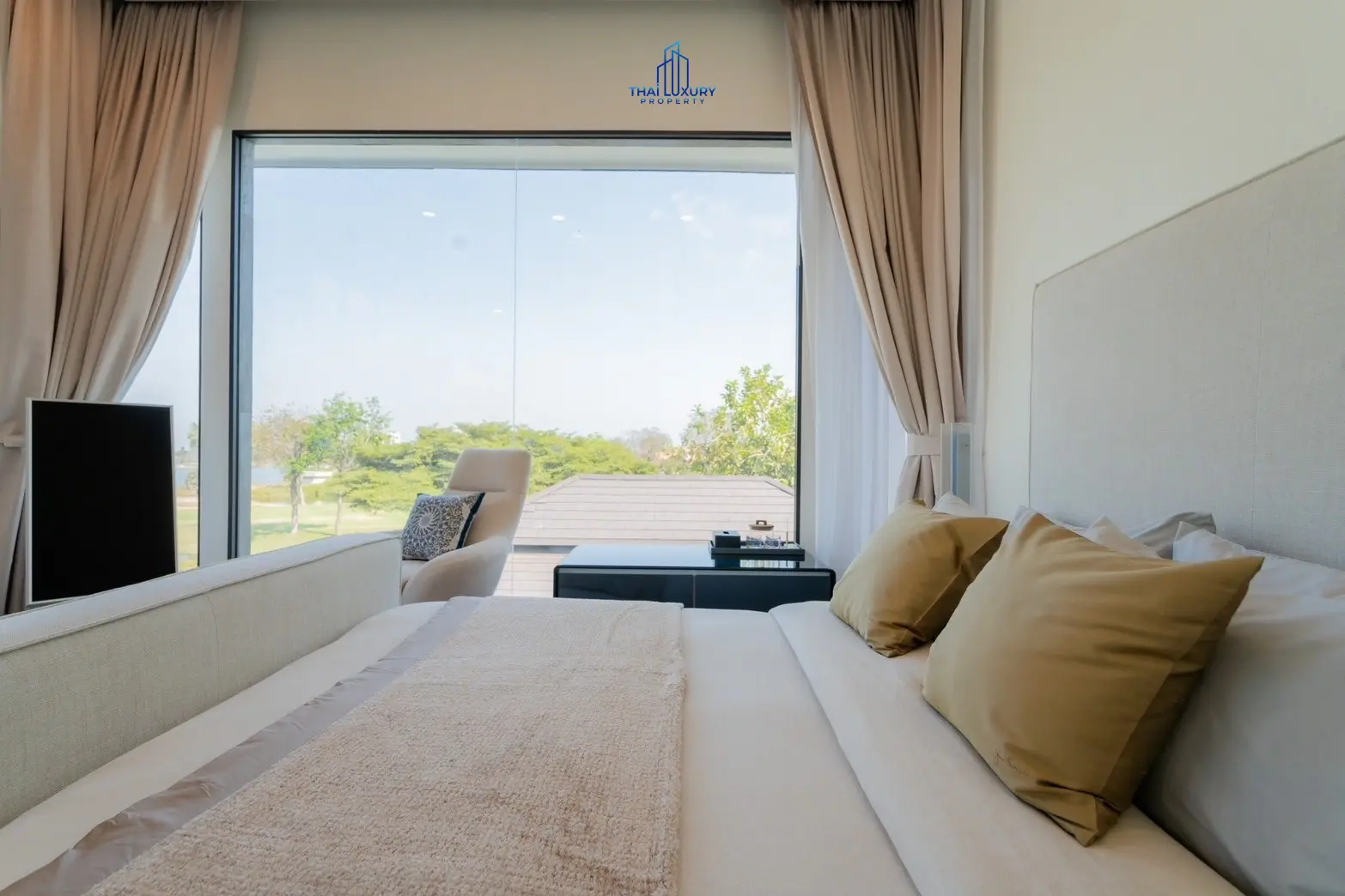 Luxury Modern Pool Villa Cha-Am Hua Hin At Palm Hills Golf Course For Sale
