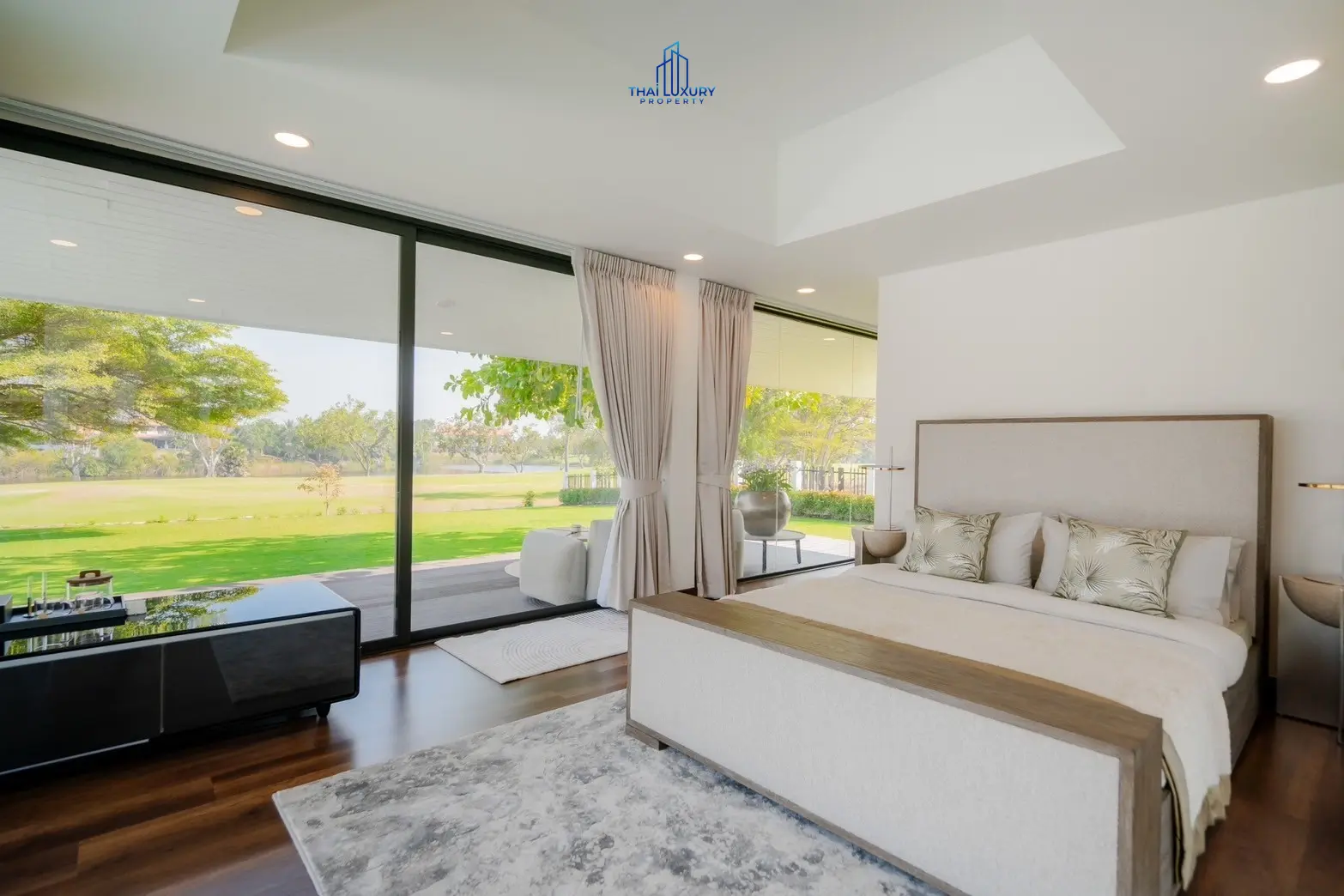 Luxury Modern Pool Villa Cha-Am Hua Hin At Palm Hills Golf Course For Sale