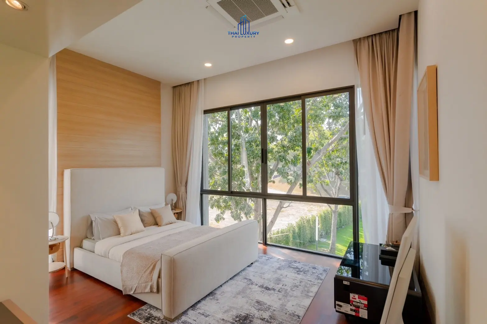 Luxury Modern Pool Villa Cha-Am Hua Hin At Palm Hills Golf Course For Sale