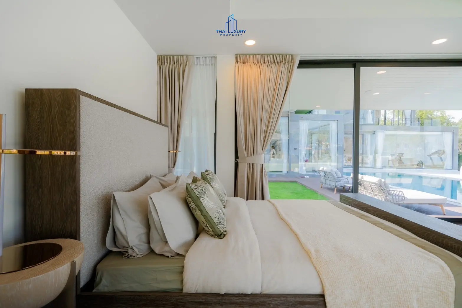 Luxury Modern Pool Villa Cha-Am Hua Hin At Palm Hills Golf Course For Sale