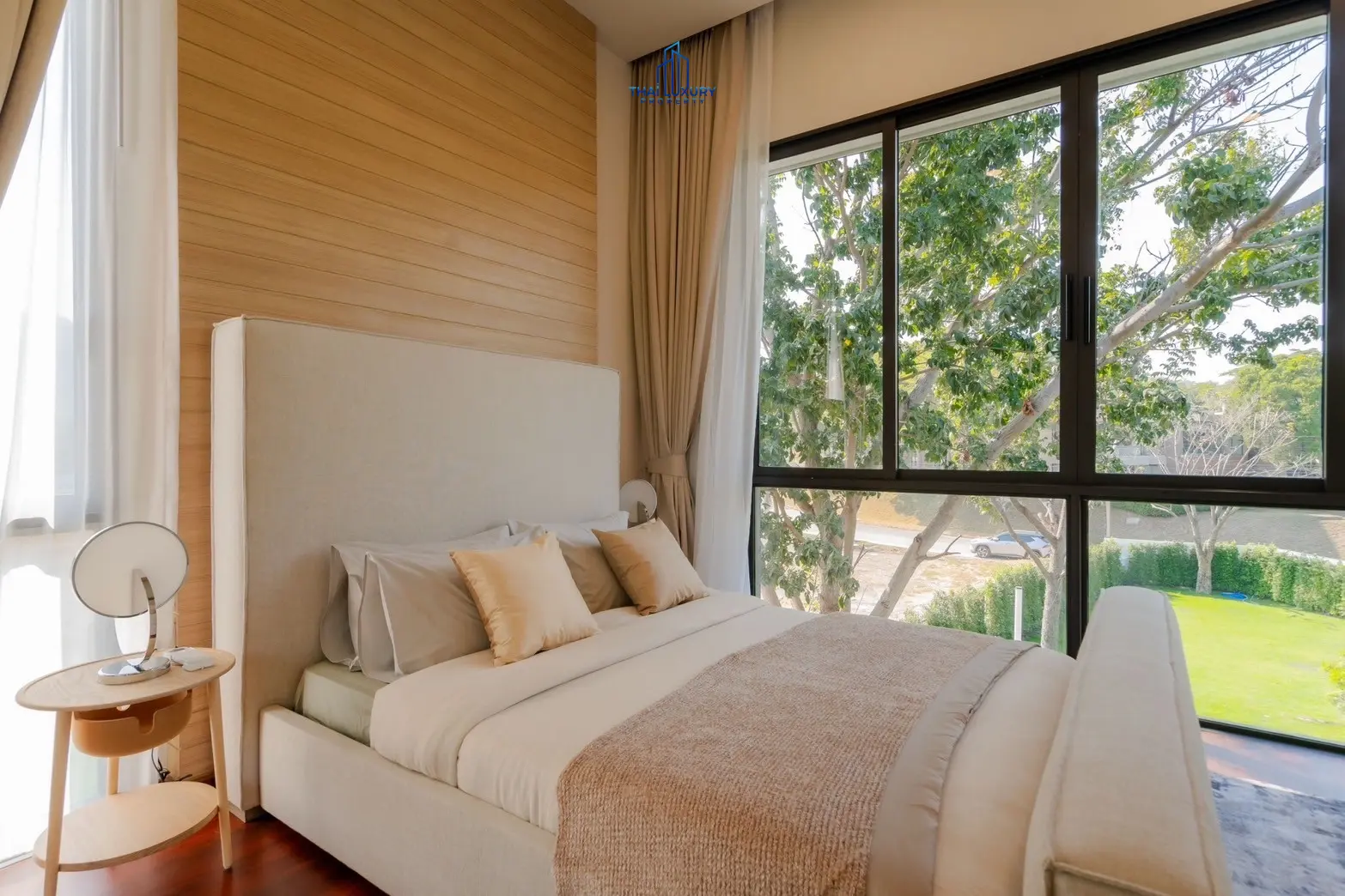 Luxury Modern Pool Villa Cha-Am Hua Hin At Palm Hills Golf Course For Sale