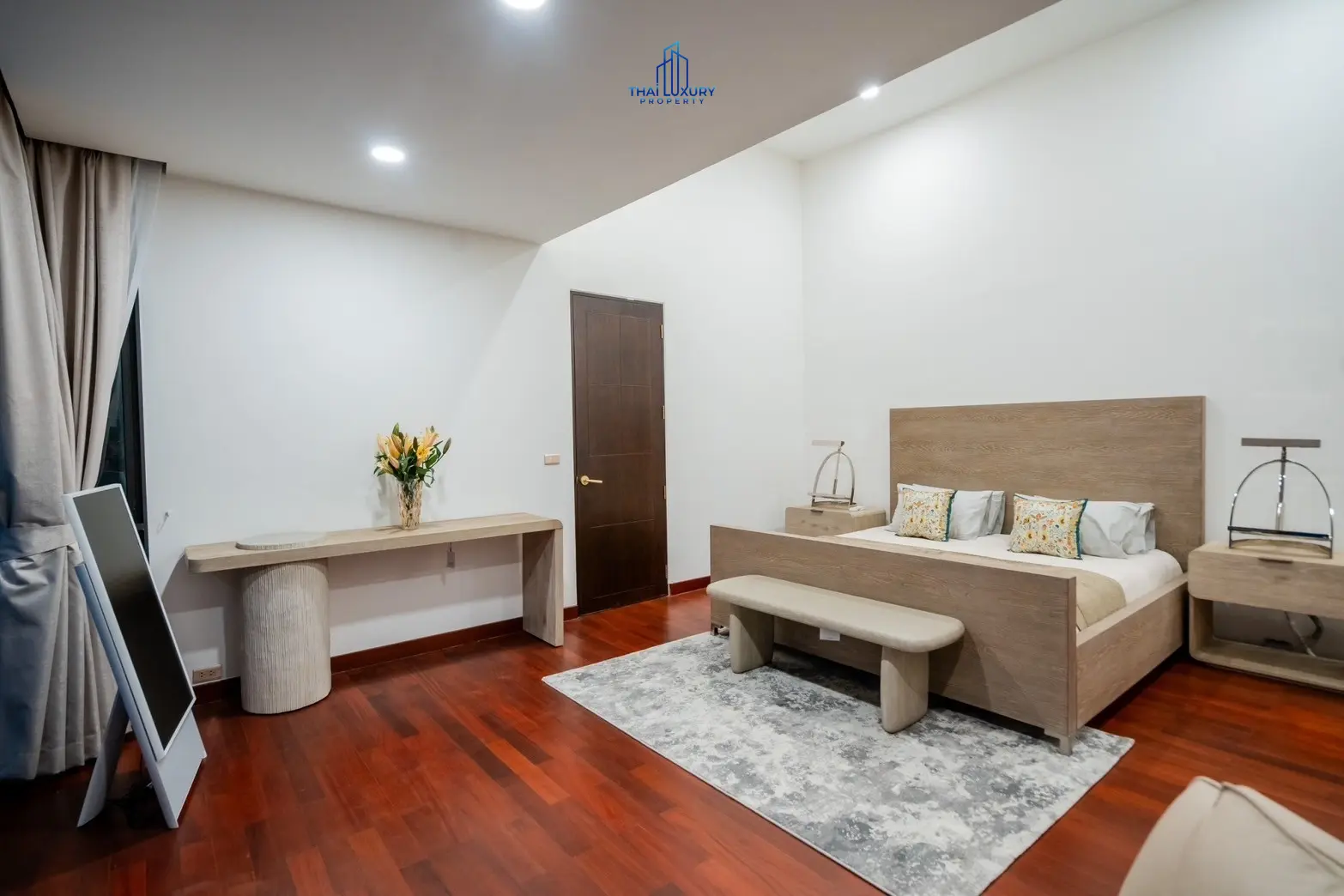 Luxury Modern Pool Villa Cha-Am Hua Hin At Palm Hills Golf Course For Sale