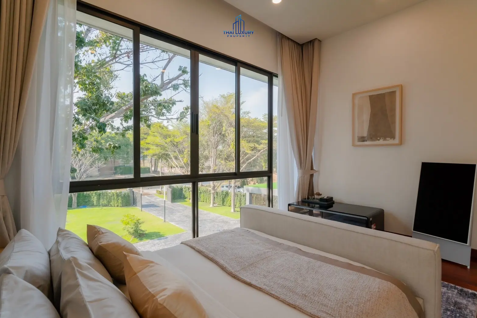 Luxury Modern Pool Villa Cha-Am Hua Hin At Palm Hills Golf Course For Sale