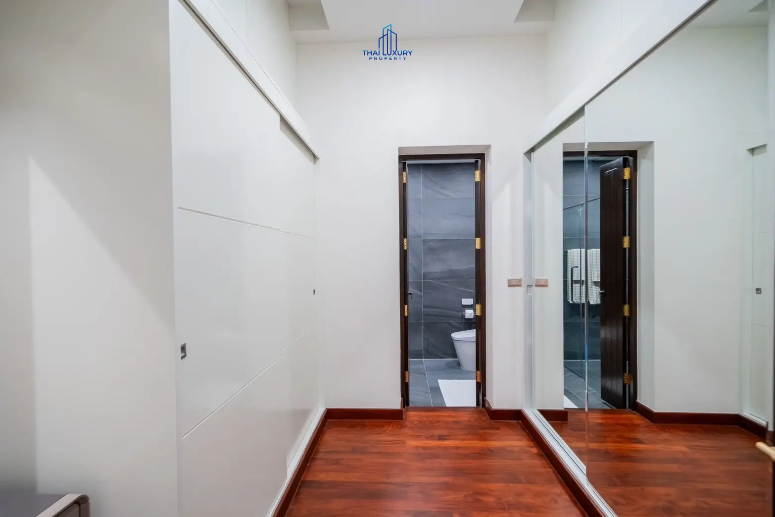 Luxury Modern Pool Villa Cha-Am Hua Hin At Palm Hills Golf Course For Sale