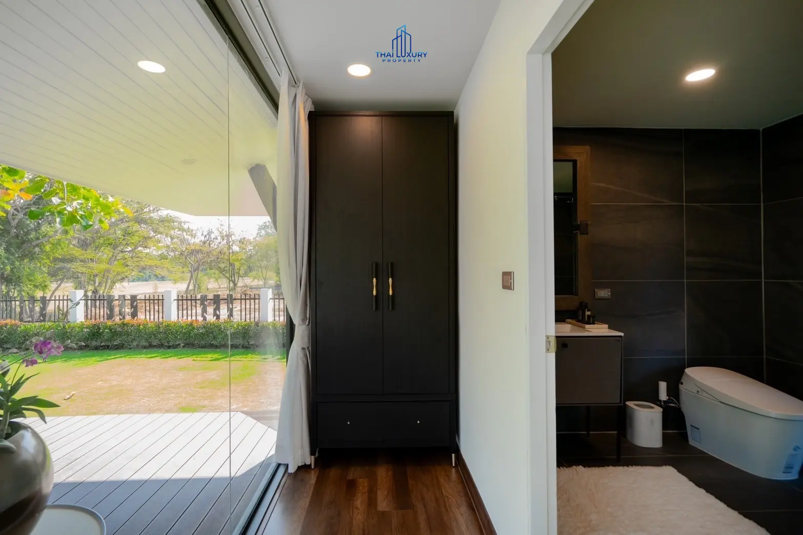 Luxury Modern Pool Villa Cha-Am Hua Hin At Palm Hills Golf Course For Sale