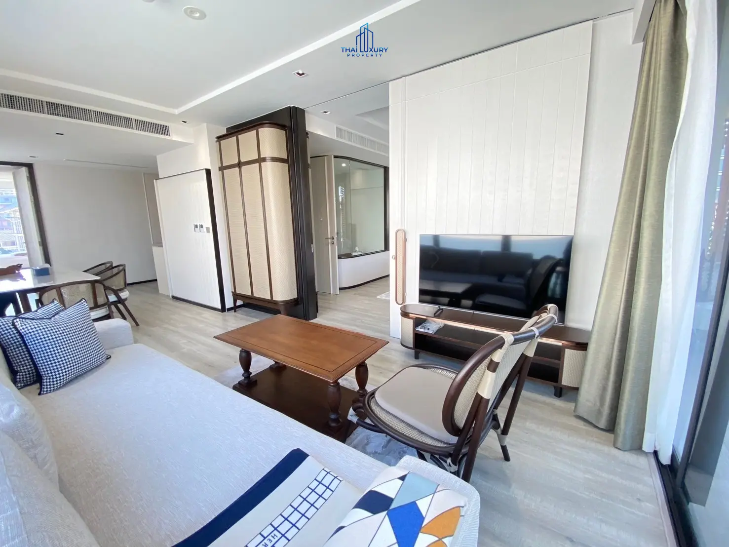 Luxury Modern 2 Bedrooms At InterContinental Residences Hua Hin For Sale