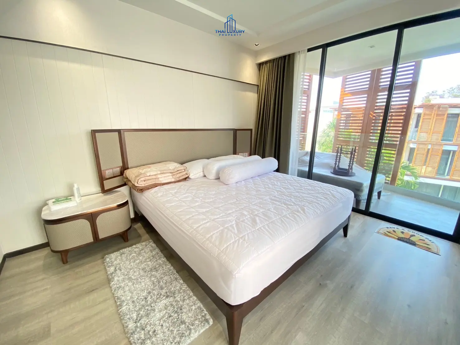 Luxury Modern 2 Bedrooms At InterContinental Residences Hua Hin For Sale