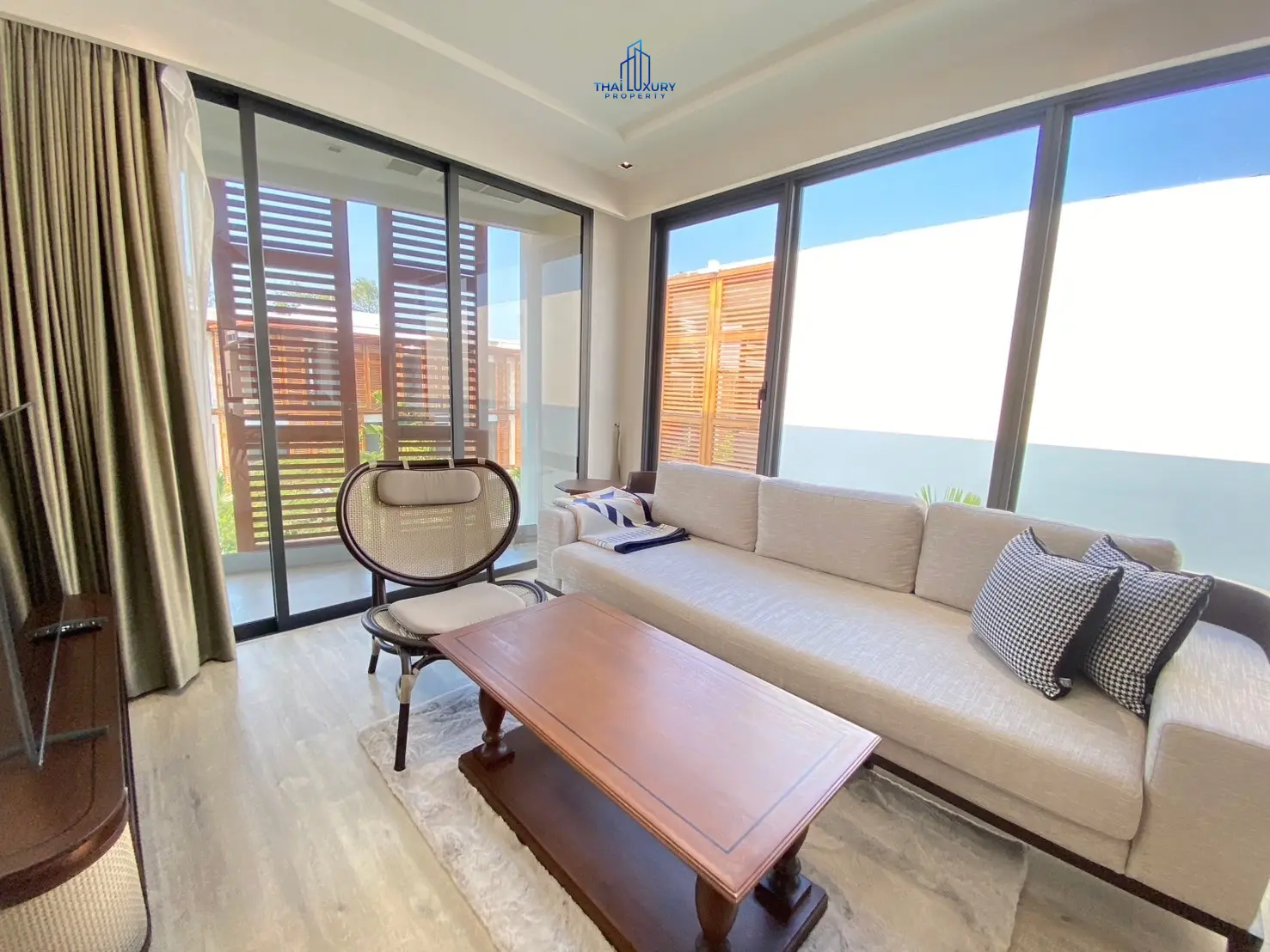 Luxury Modern 2 Bedrooms At InterContinental Residences Hua Hin For Sale