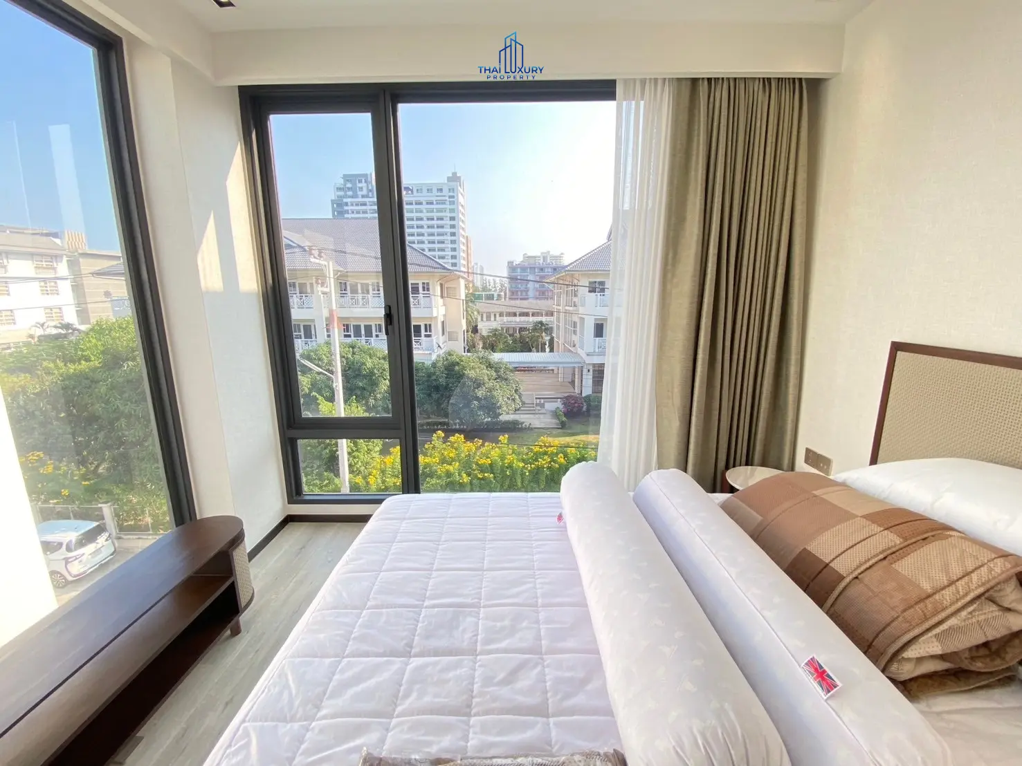 Luxury Modern 2 Bedrooms At InterContinental Residences Hua Hin For Sale