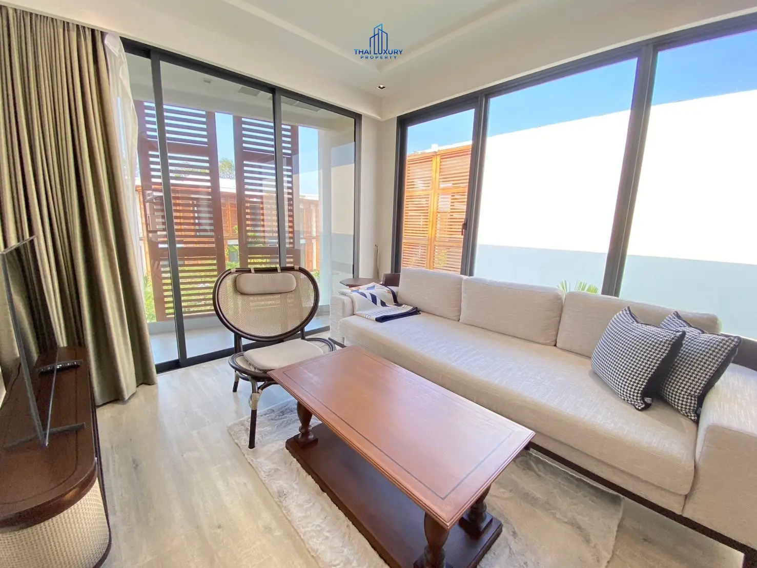 Luxury Modern 2 Bedrooms At InterContinental Residences Hua Hin For Sale