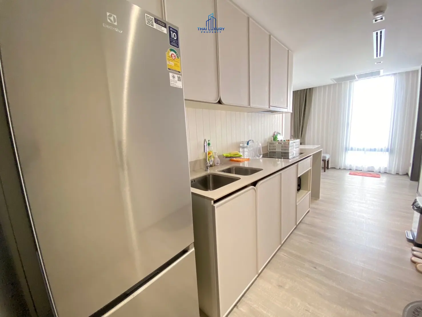 Luxury Modern 2 Bedrooms At InterContinental Residences Hua Hin For Sale