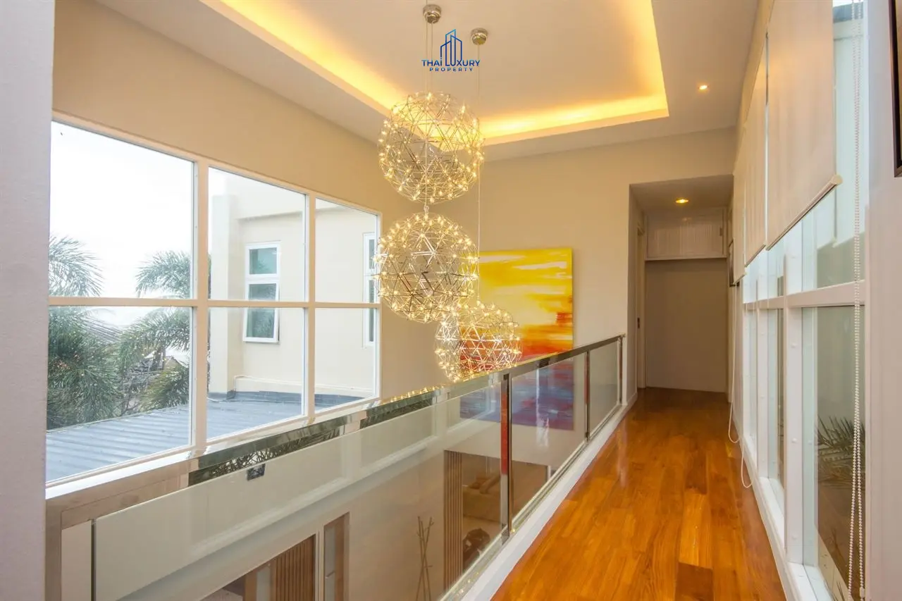 Spacious 4-Bedroom Beachfront Villa with Private Pool in Hua Hin