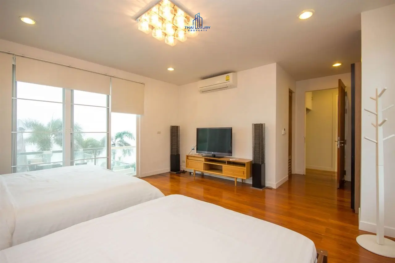 Spacious 4-Bedroom Beachfront Villa with Private Pool in Hua Hin