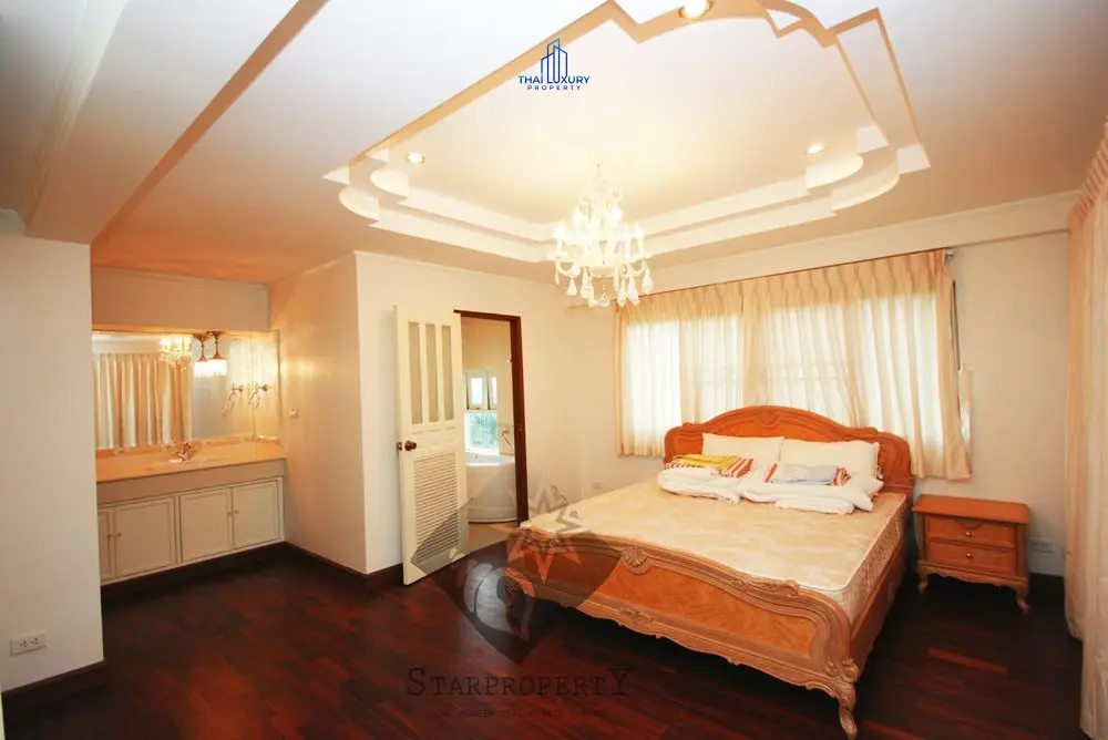 3 Storey House on Hua Hin Beach