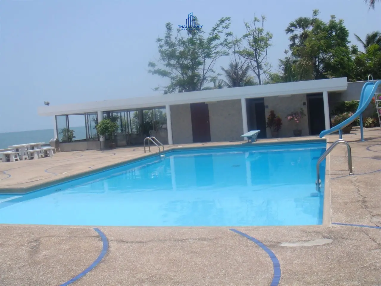 3 Storey House on Hua Hin Beach