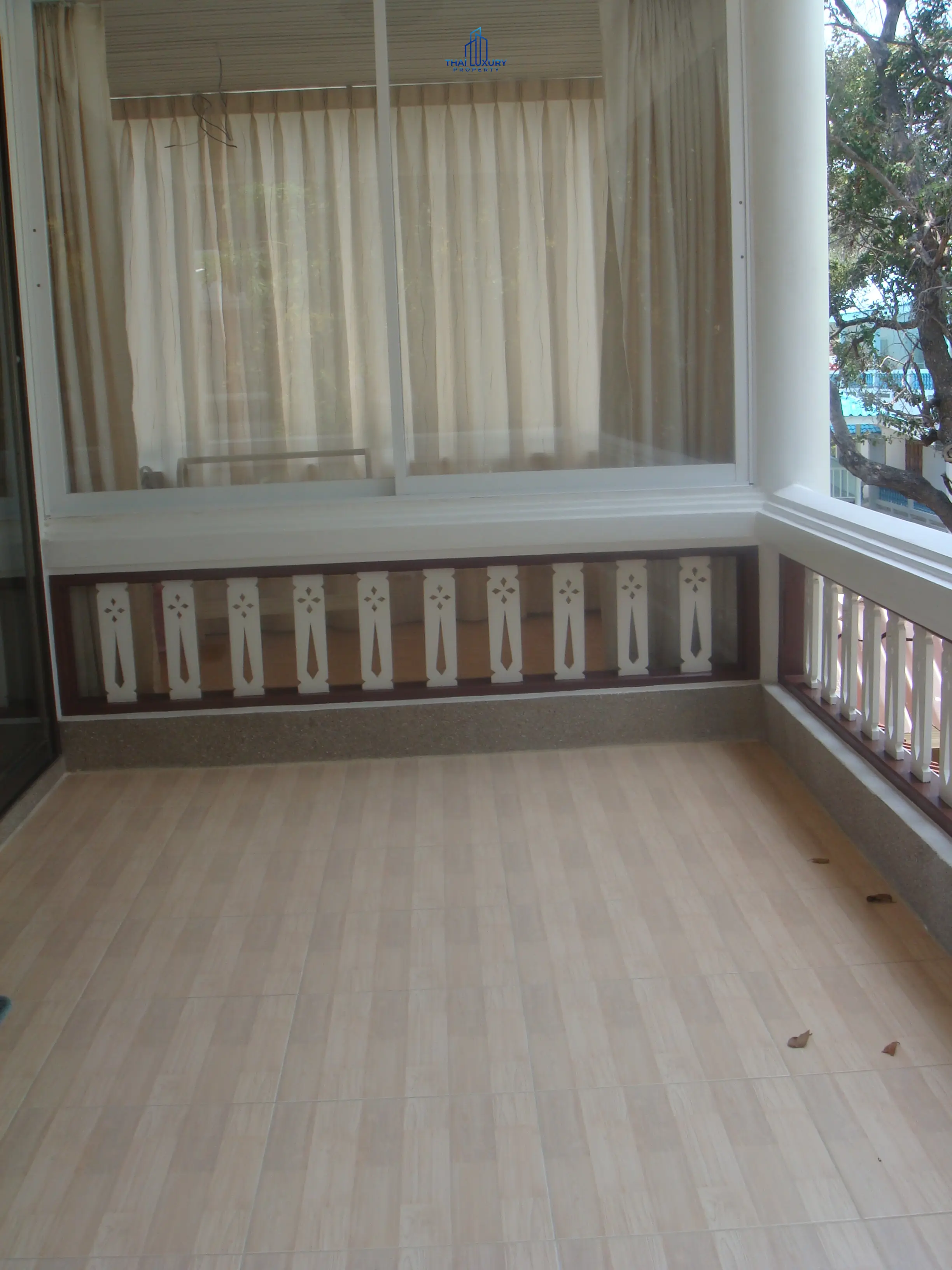 3 Storey House on Hua Hin Beach