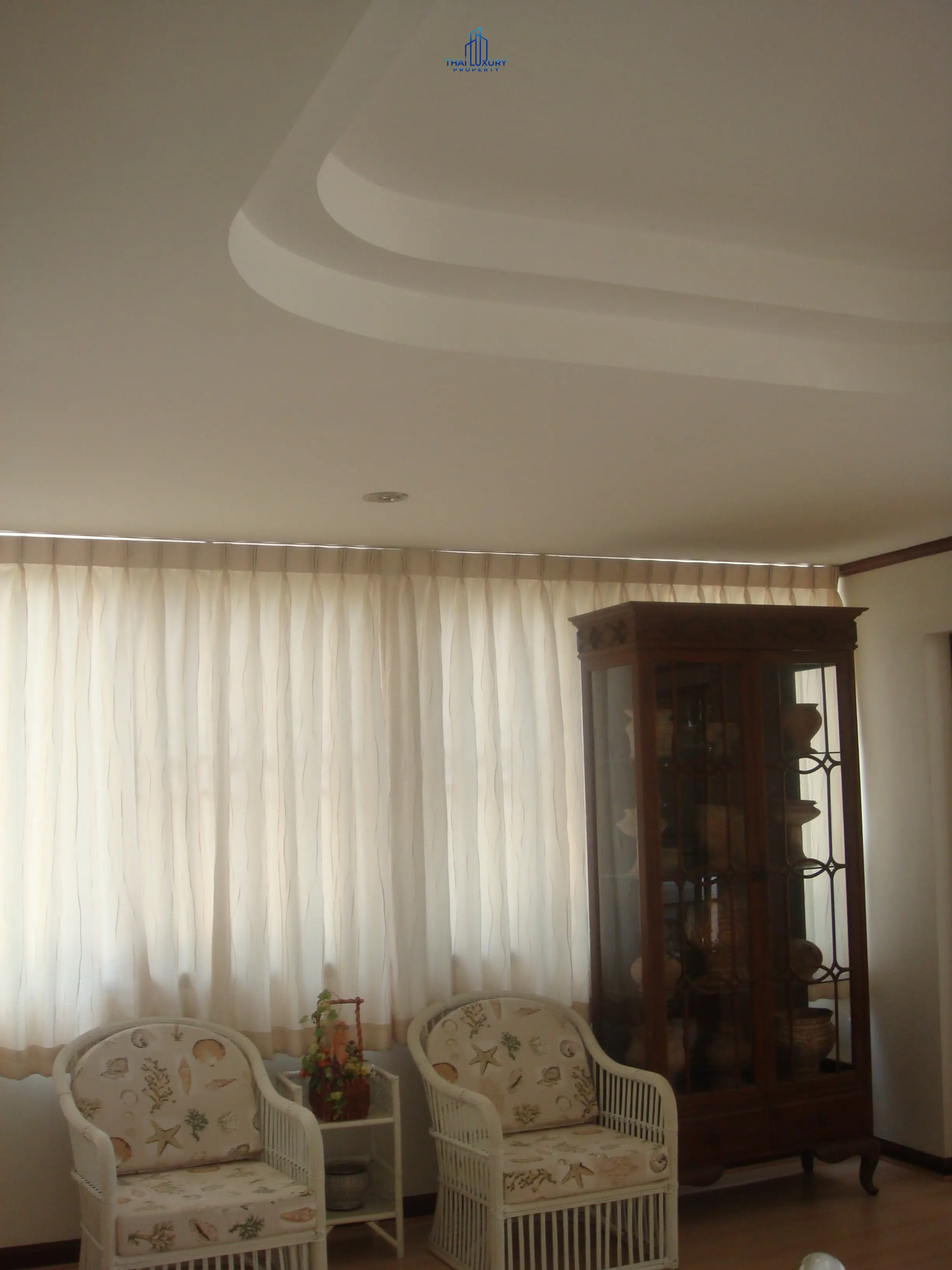 3 Storey House on Hua Hin Beach