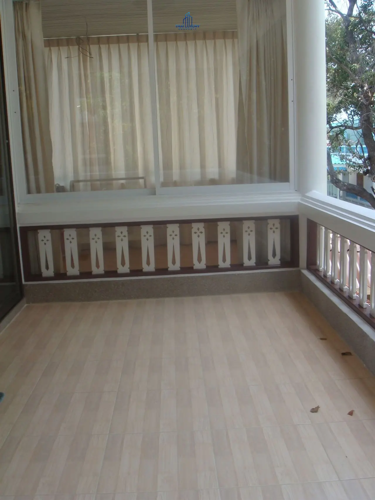3 Storey House on Hua Hin Beach