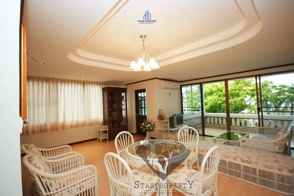 3 Storey House on Hua Hin Beach
