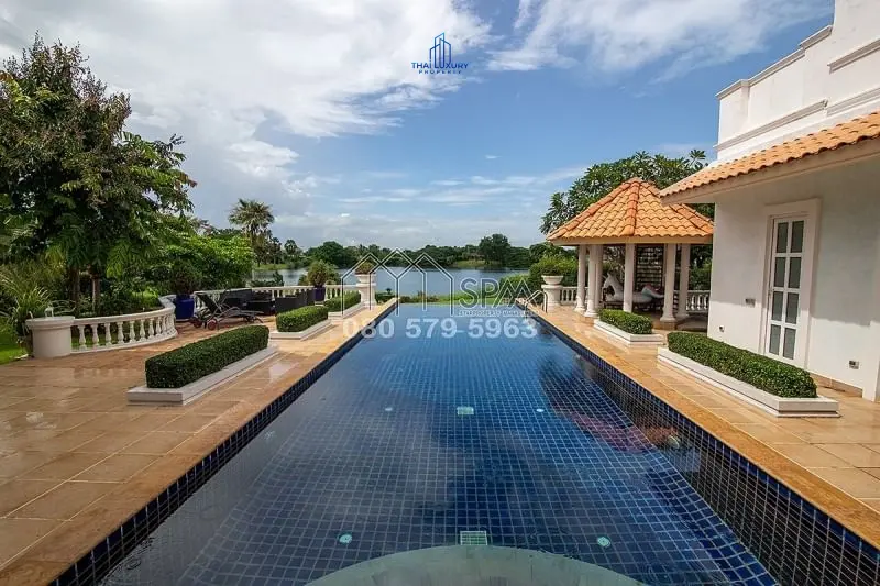 Spacious 4-Bedroom Mediterranean-Style Villa with Pool and Lake Views in Cha-Am