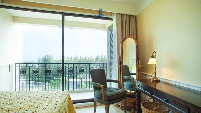 Spacious 4-Bed Condo in Nong Kae with Great Natural Light and Modern Touches