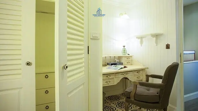 Spacious 4-Bed Condo in Nong Kae with Great Natural Light and Modern Touches