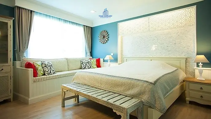 Spacious 4-Bed Condo in Nong Kae with Great Natural Light and Modern Touches