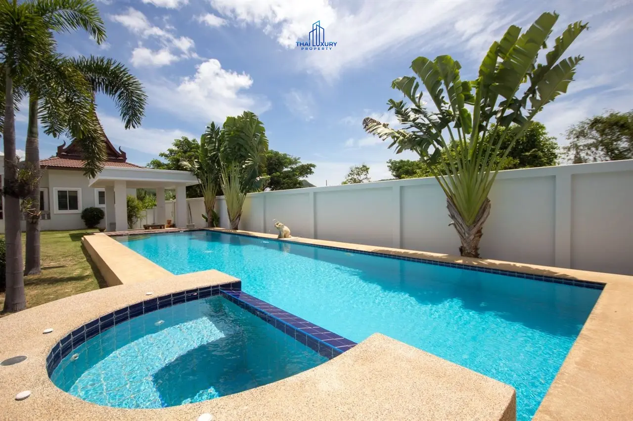Charming 3-Bedroom Villa with Large Pool and Tropical Garden in Hin Lek Fai