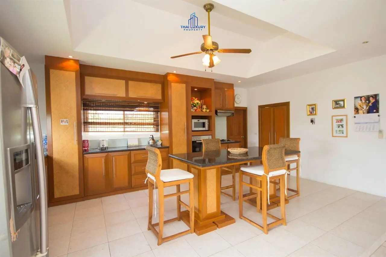 Charming 3-Bedroom Villa with Large Pool and Tropical Garden in Hin Lek Fai