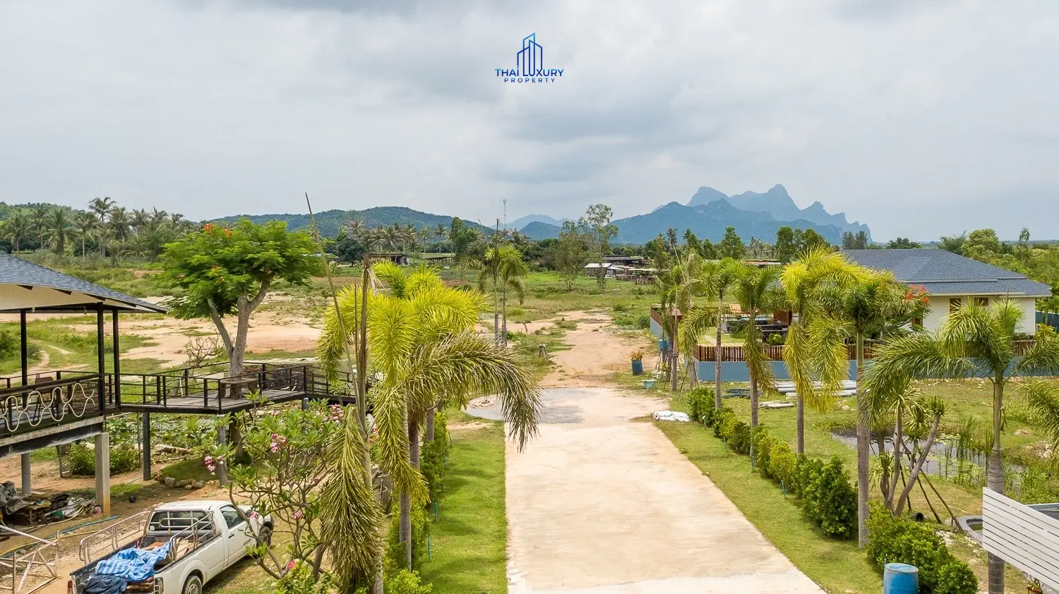 ทรัพย์สินสมัยใหม่ 3 ห้องนอนกว้างขวาง พร้อมสระว่ายน้ำส่วนตัวและวิวเขียวขจีในหัวหิน