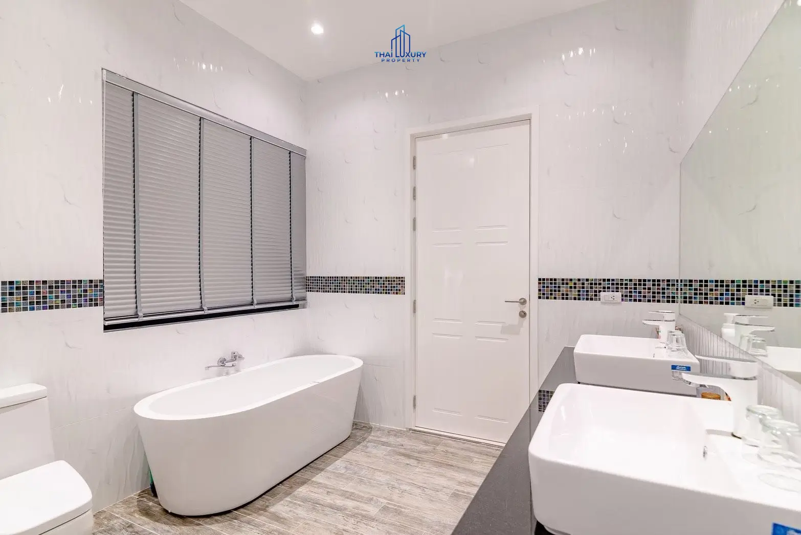 Modern Single-Story Villa with Pool & Outdoor Entertaining in Cha-Am