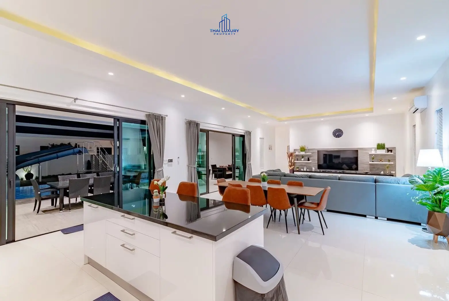 Modern Single-Story Villa with Pool & Outdoor Entertaining in Cha-Am